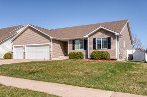 Photo 1 of 675 SE Carefree Lane, Waukee