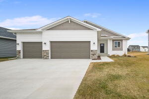 Photo 1 of 4522 Everest Avenue, Ames